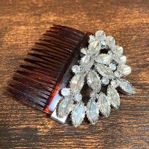 Elegant Vintage Crystal Hair Comb